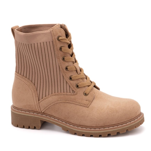 Corky’s Creep Boot - Picture 1 of 1